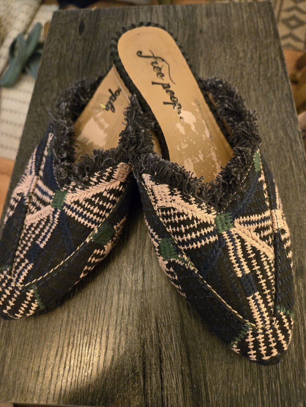 Free People Navy & Pink Plaid Slip-On Newport Mules Size 8.5